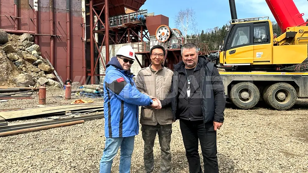 crushing, equipment, at