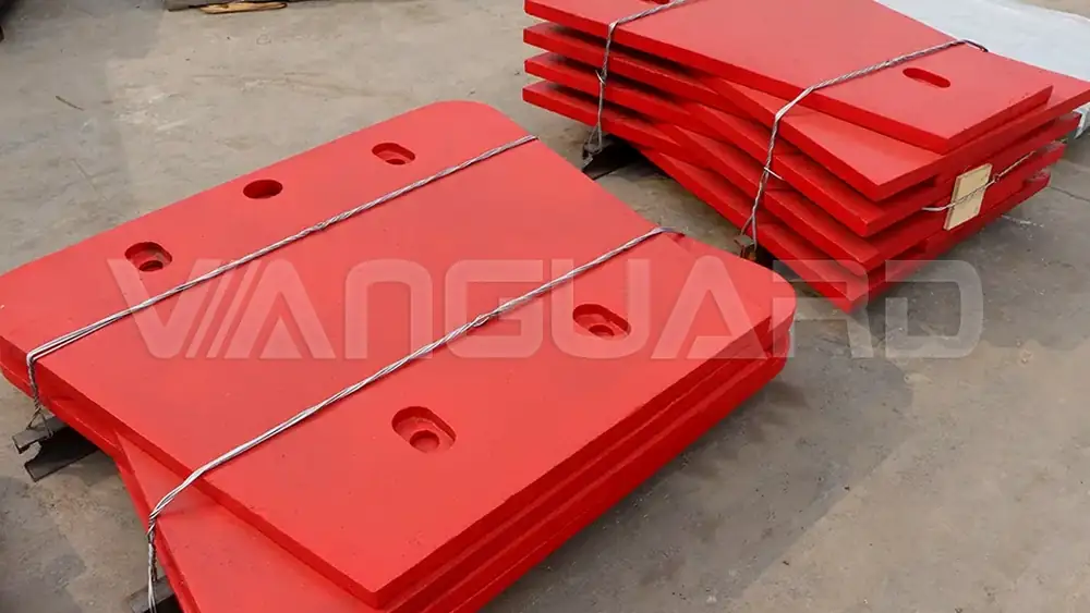 Jaw plate and wear parts close-up
